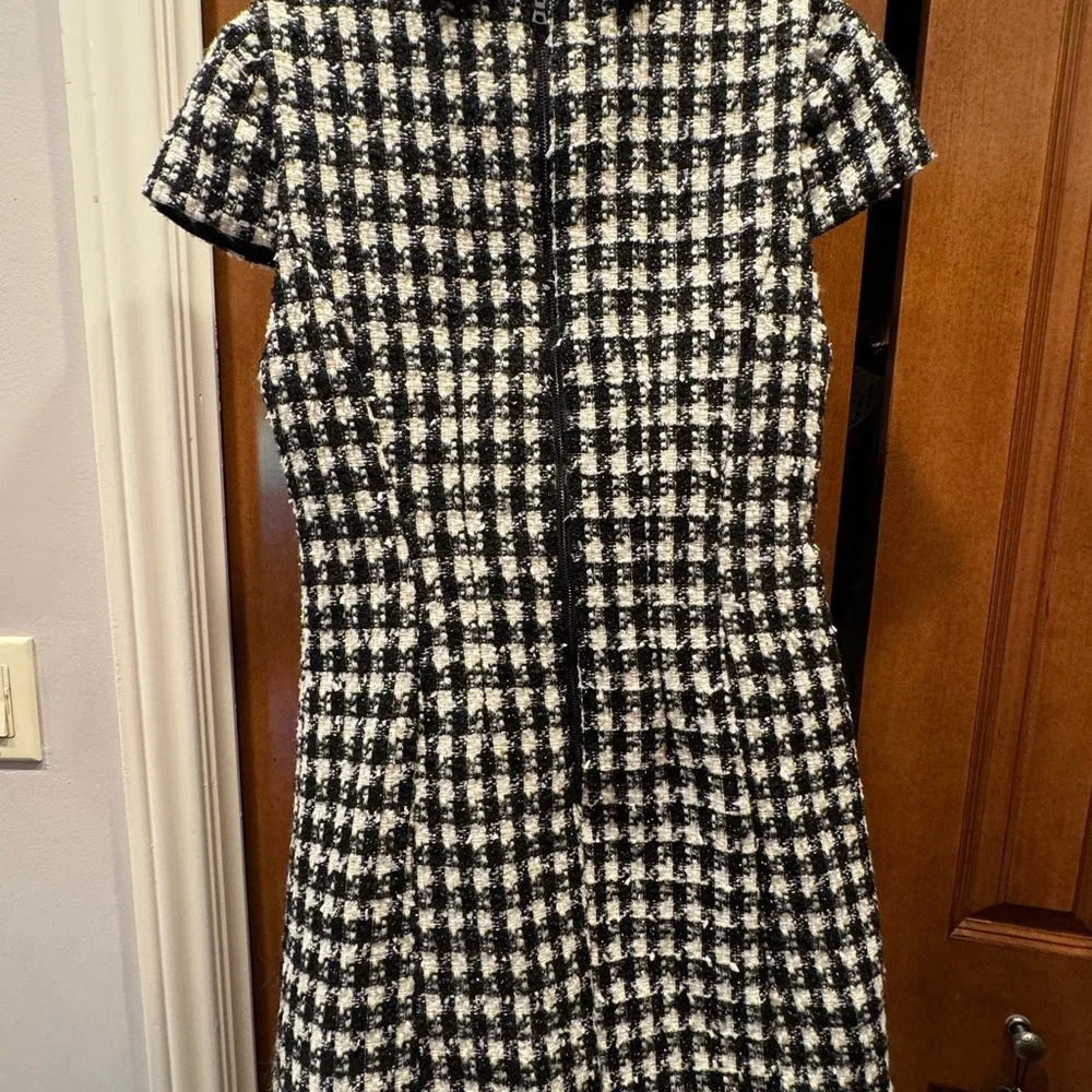Alice + Olivia Black and White Tweed Dress with Pearl Collar - Picture 2 of 4